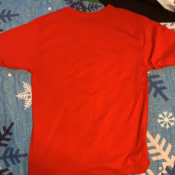 Switzerland is so different t- shirt - Picture 4 of 4